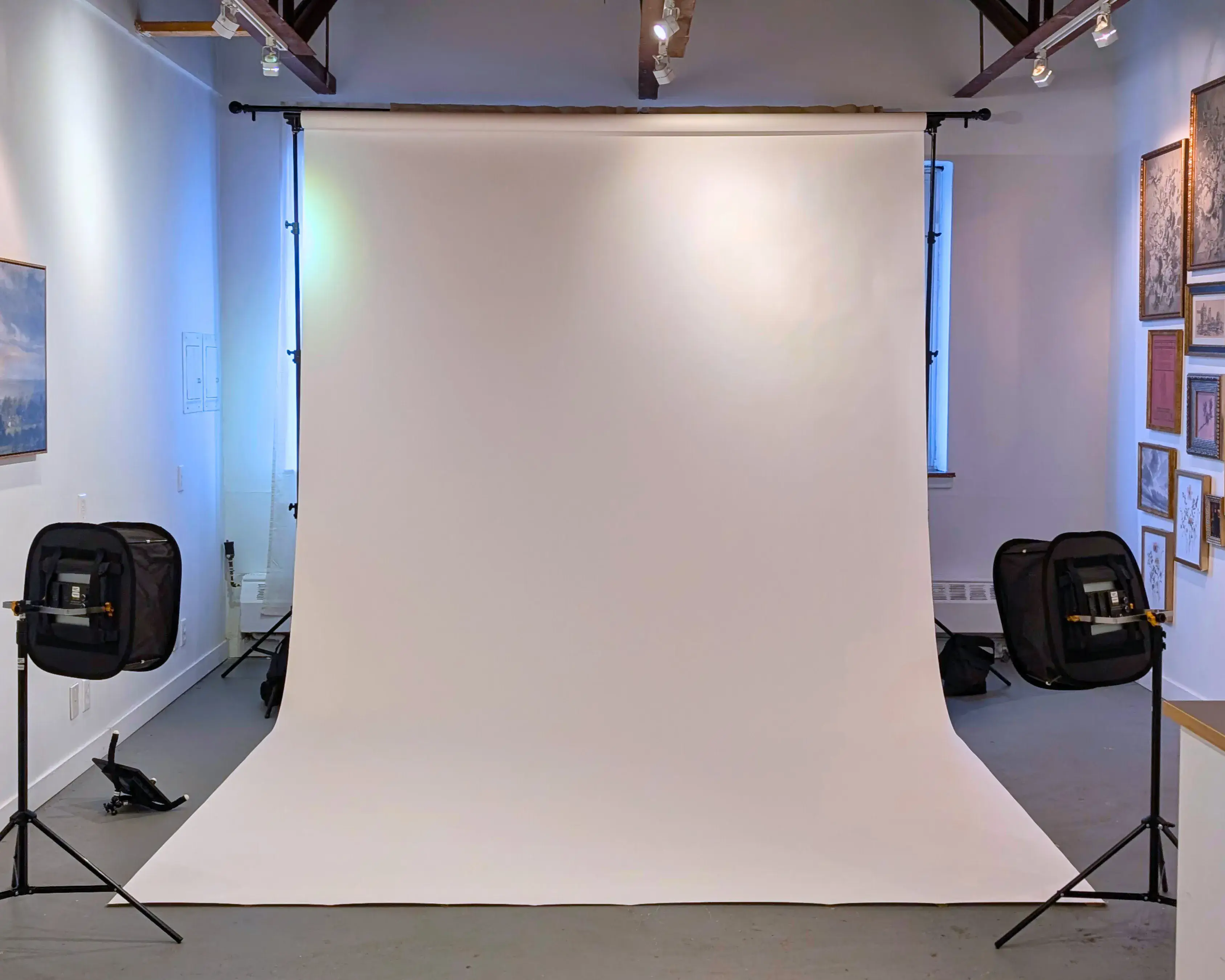 Large seamless backdrop